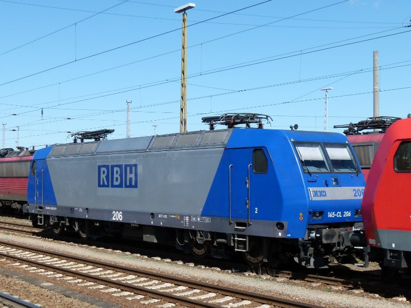 RBH 206 - 145 102-0.jpg